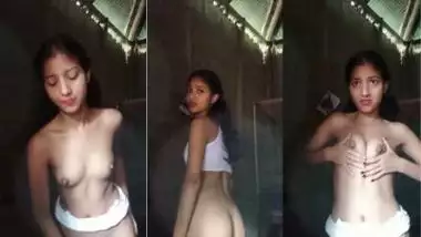 18-year-old unsatisfied wife strips and shoots her desi MMS